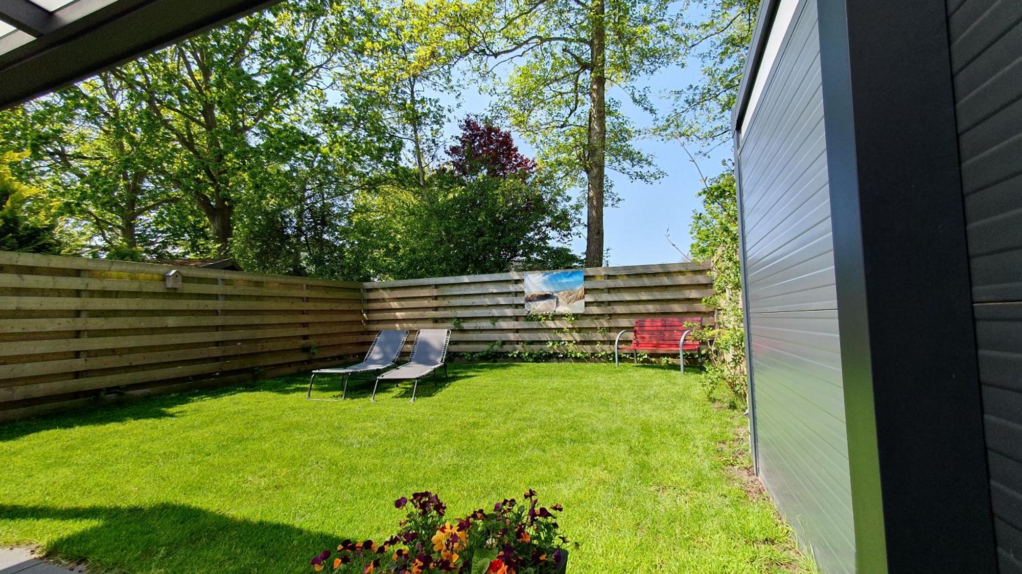 Luxe Zomerwoning Met Omheinde Tuin Voor Hond En Kinderen Dirkshorn Kültér fotó