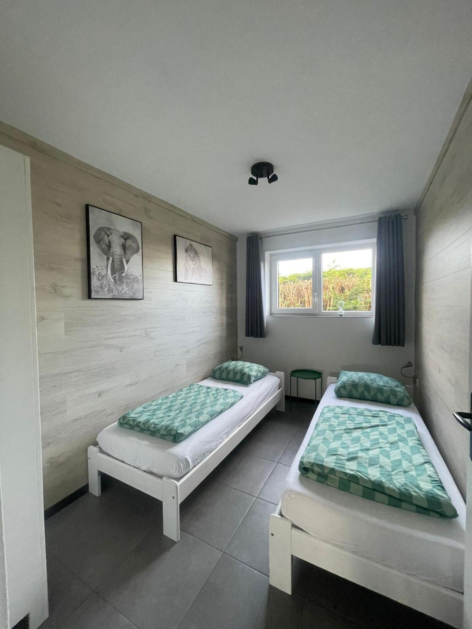 Luxe Zomerwoning Met Omheinde Tuin Voor Hond En Kinderen Dirkshorn Kültér fotó